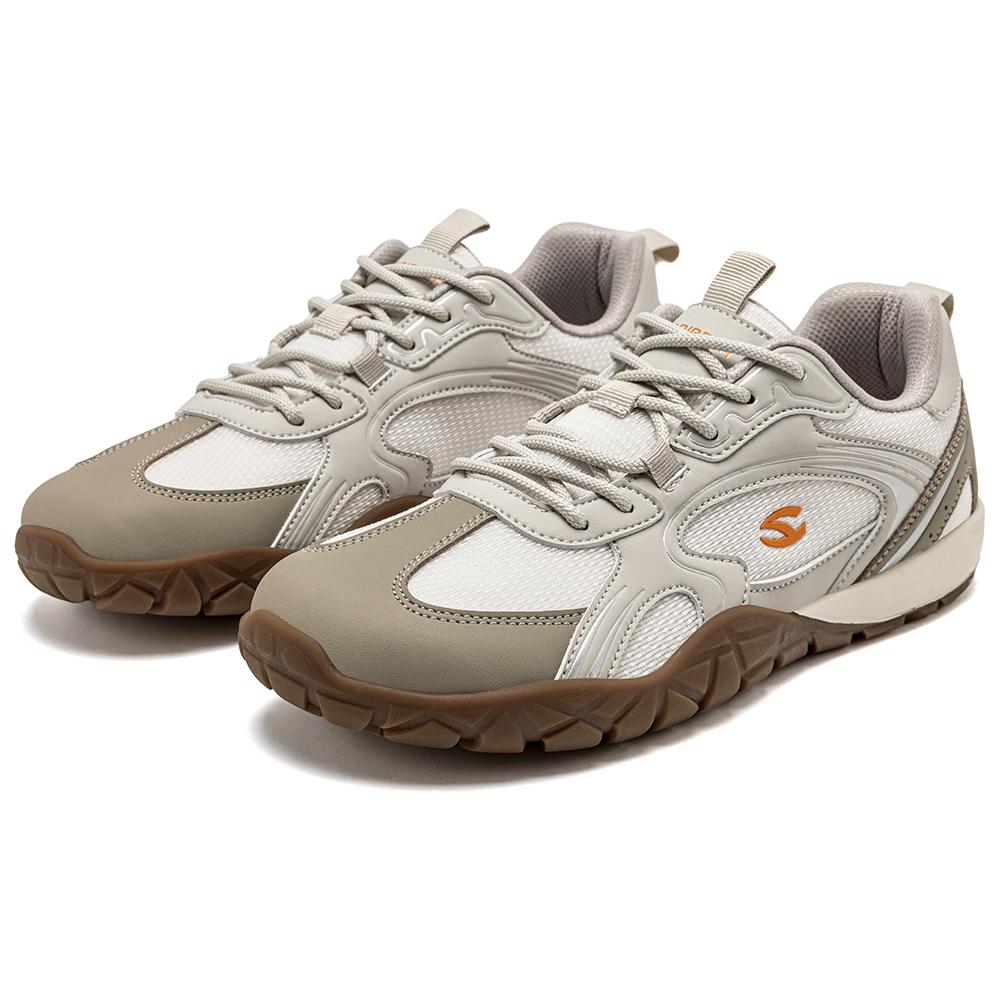 wide toe shoes man
