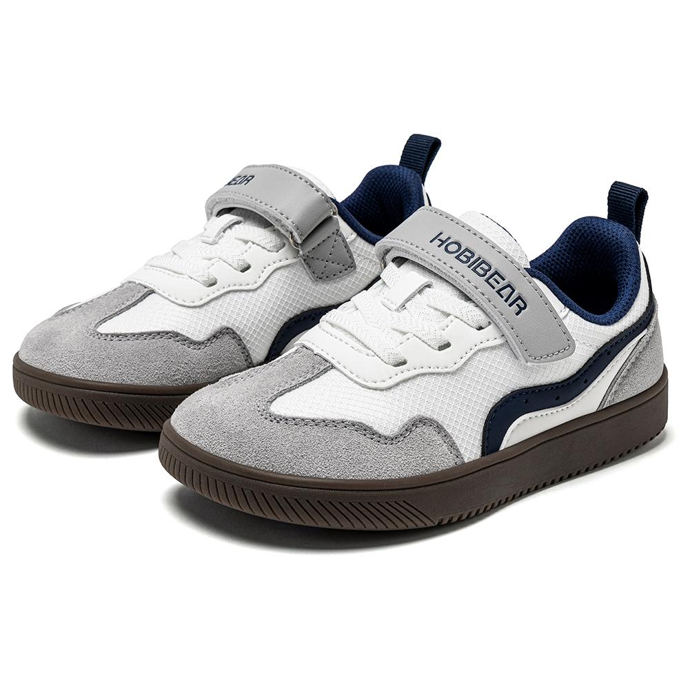 Wide-toe shoes children