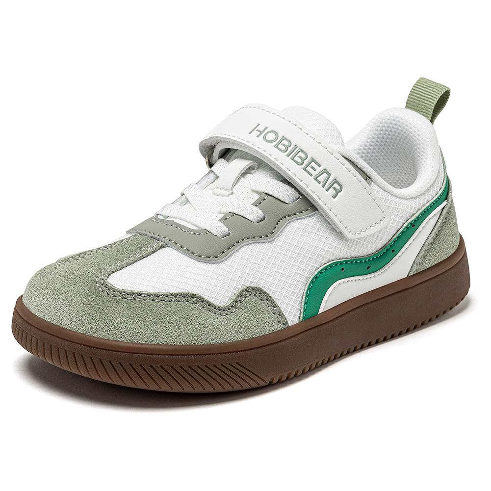 Wide-toe shoes children