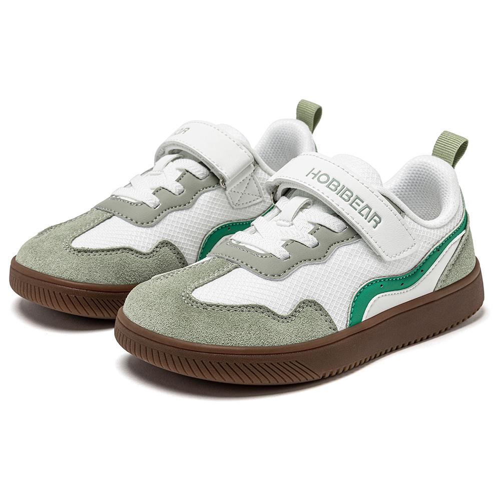 Wide-toe shoes children