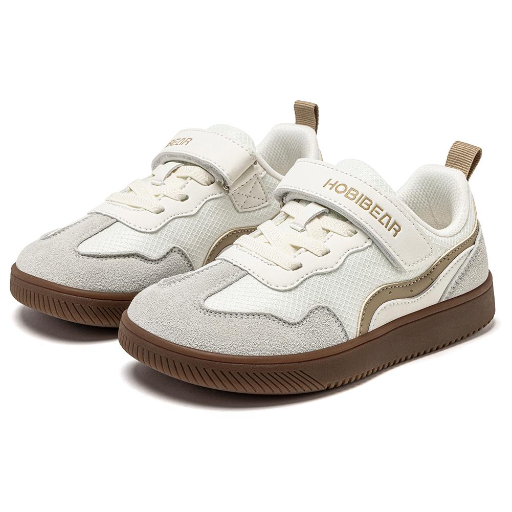 Wide-toe shoes children