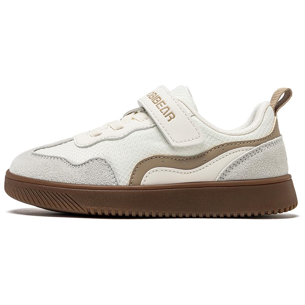 Wide-toe shoes children