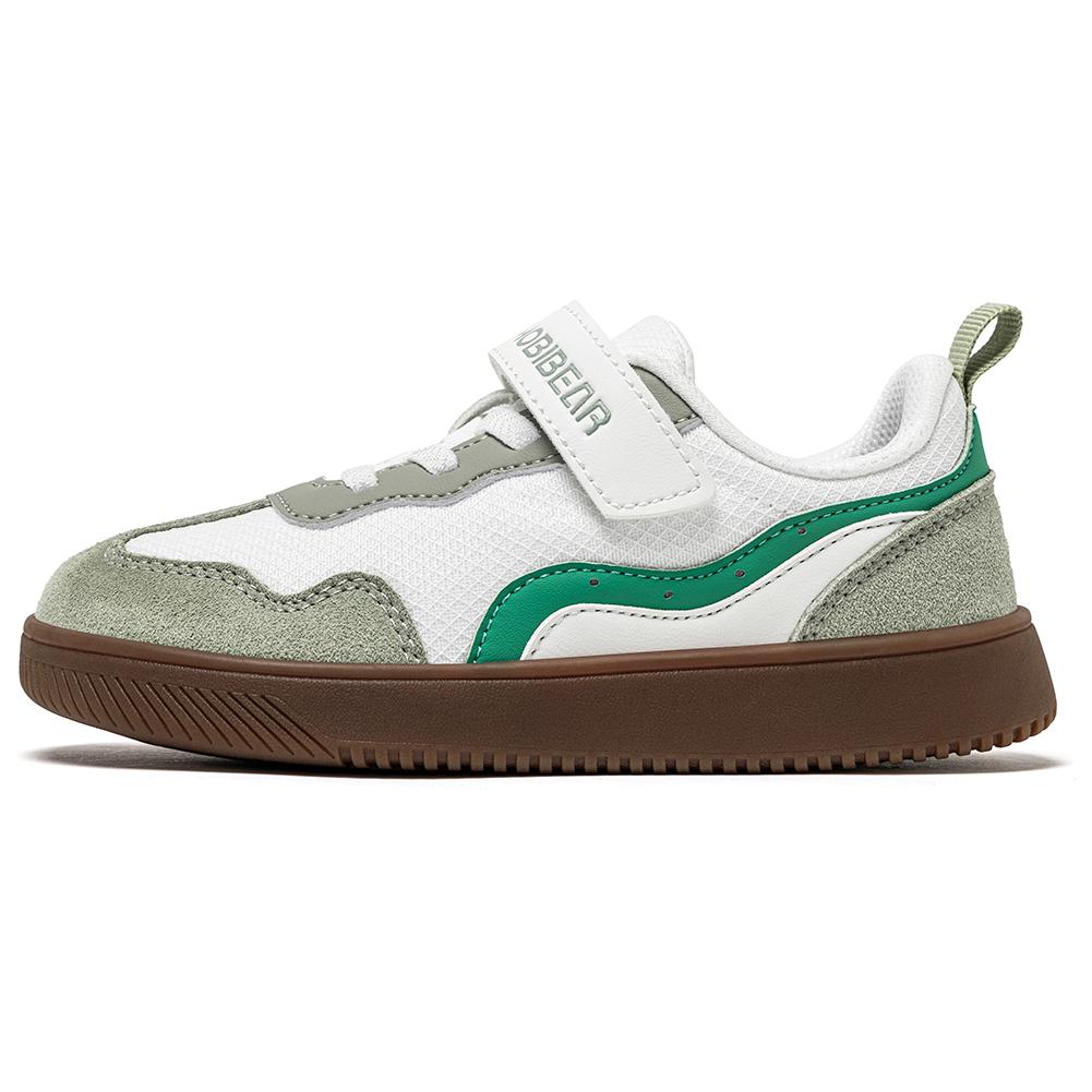 Wide-toe shoes children