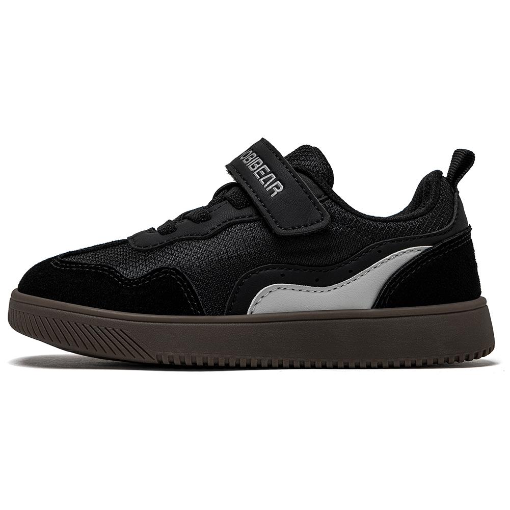 Wide-toe shoes children