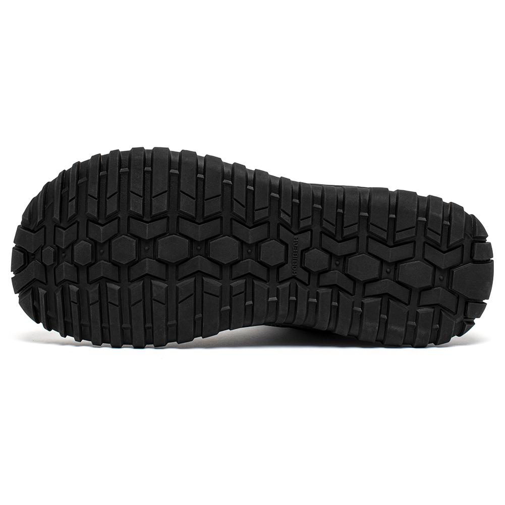 wide toe shoes man