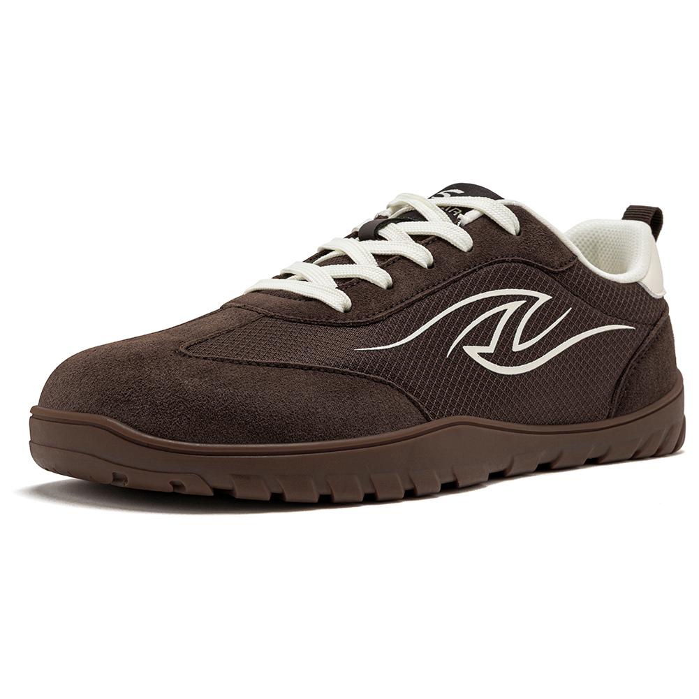 wide toe shoes man